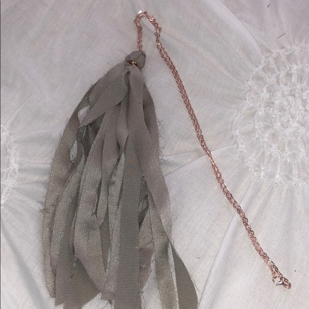 Women’s tassel necklace